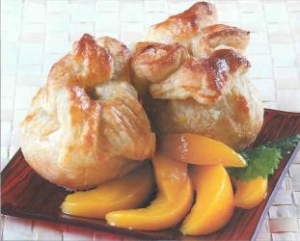 Персики в тесте