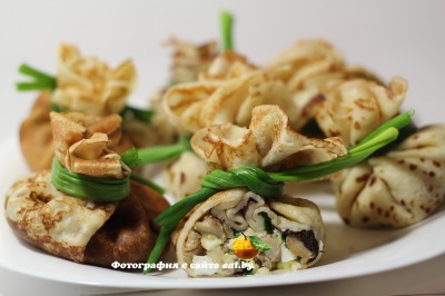 Блины с грибами и яйцом